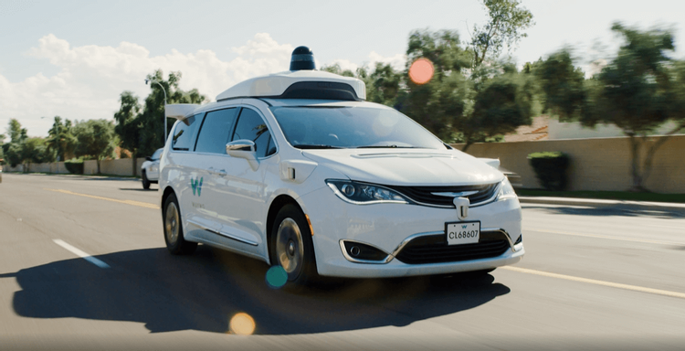 medium_waymo_carros_autonomos_1_f331adf892